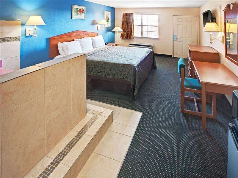 Super 8 By Wyndham