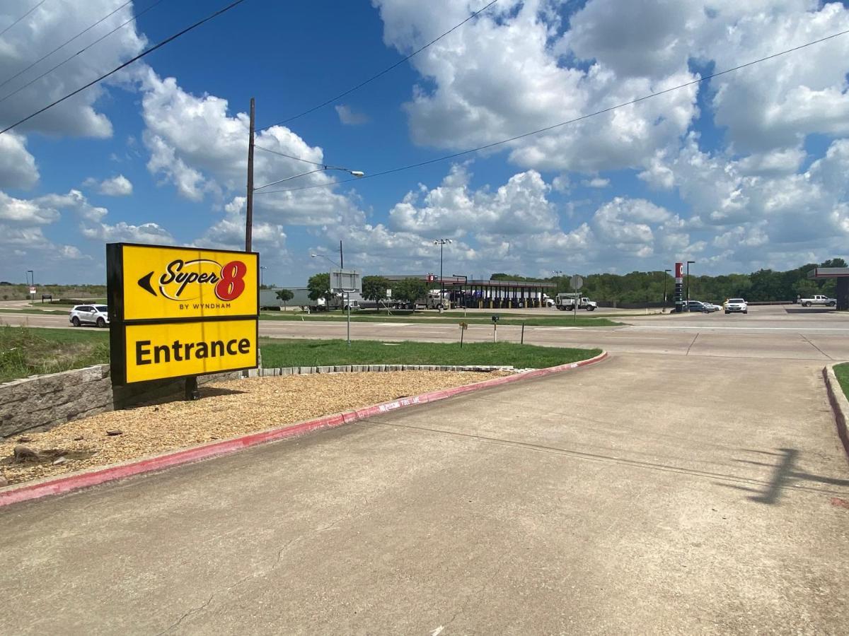 Hotel Super 8 By Wyndham Terrell