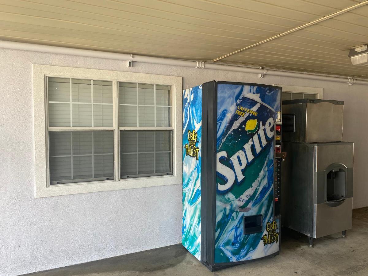 Super 8 By Wyndham 3* Terrell